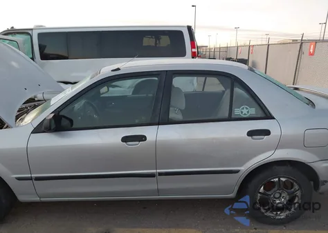 2002 Mazda Protege Dx/Es/Lx z USA, uszkodzony, nr VIN JM1BJ225020501631